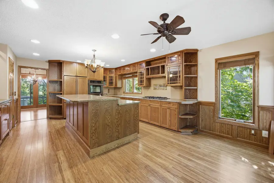 8031 Tierneys Woods Curve, Bloomington, MN 55438 - #2