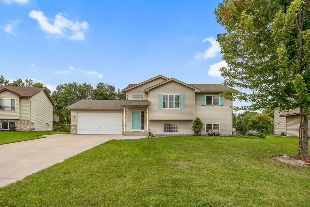 319 Fawn Meadows Way Ne, Pine City, MN 55063 - Image #1