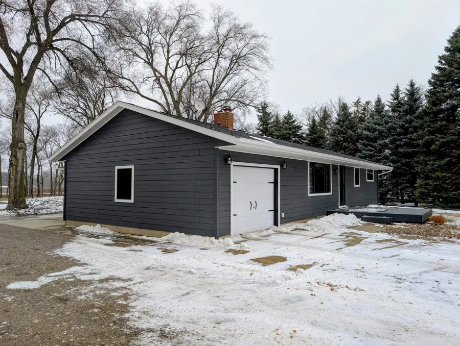 6005 30th Avenue Sw, Montevideo, MN 56265 - Image #2