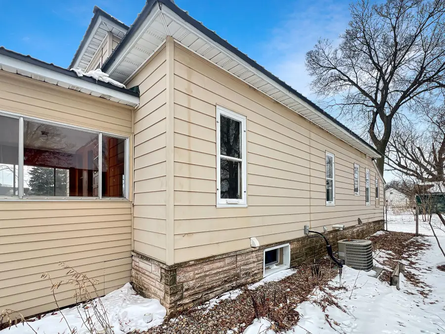 127 2nd Street Nw, Winnebago, MN 56098 - #3