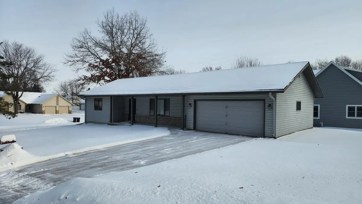 135 Grove Street N, Cannon Falls, MN 55009 - Image #1