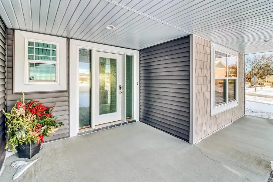 3521 Grandwood Drive N, Fargo, ND 58102 - #3