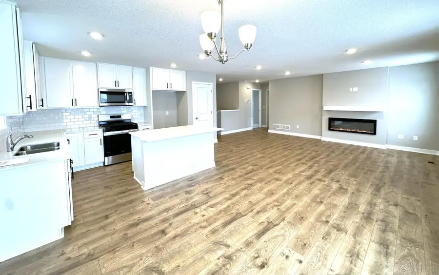 7080 Mackenzie Court Ne, Otsego, MN 55330 - #3