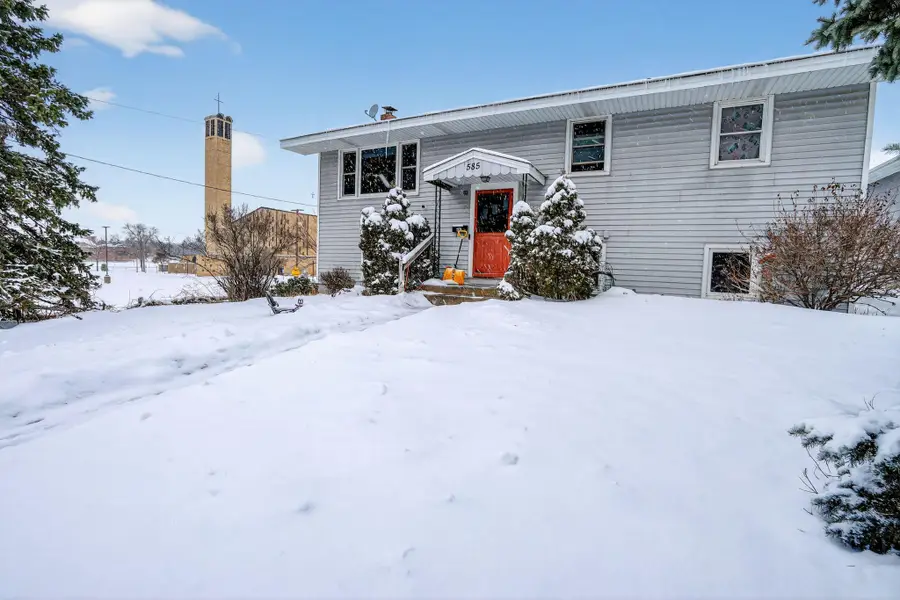 585 Cottage Avenue W, Saint Paul, MN 55117 - Image #3