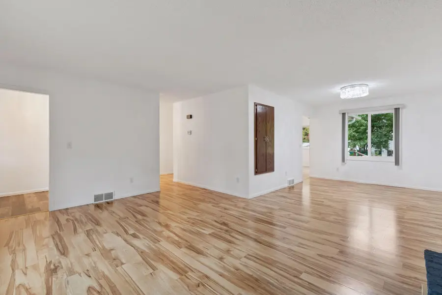 12824 Eagle Ridge Drive, Burnsville, MN 55337 - Image #3