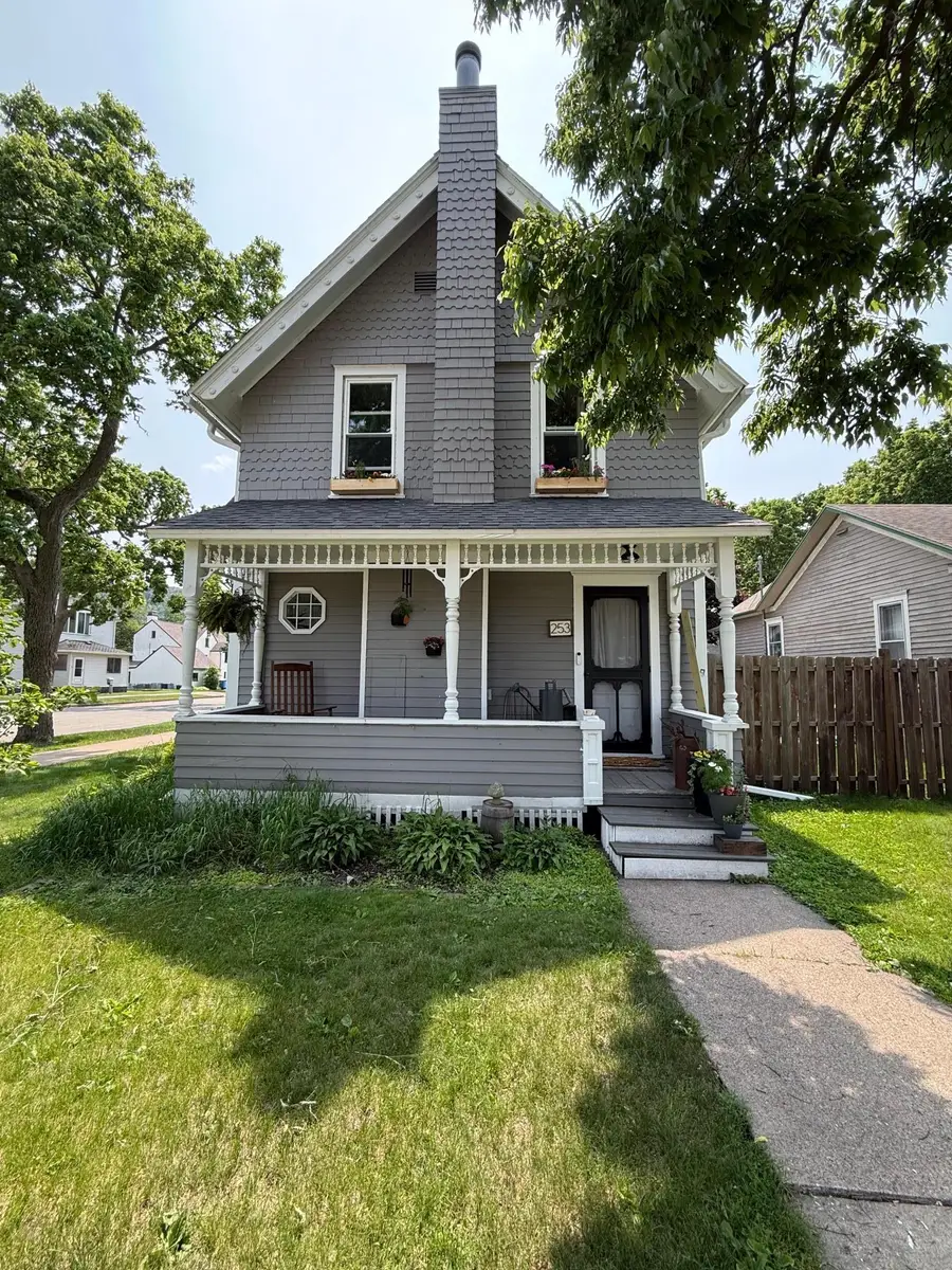253 W Mill Street, Winona, MN 55987 - #3