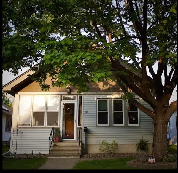 311 6th Avenue S, South Saint Paul, MN 55075