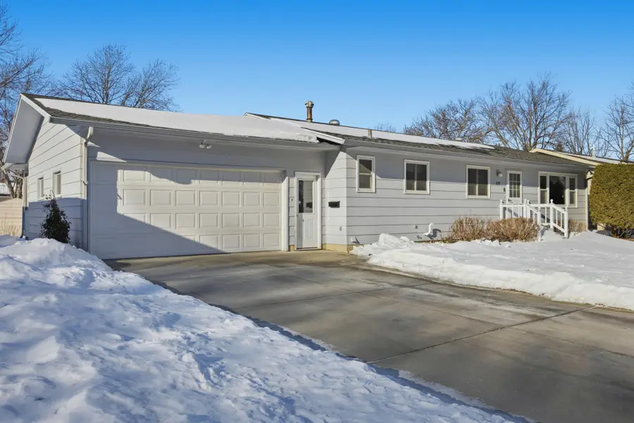 320 6th Street W, West Fargo, ND 58078 - #2
