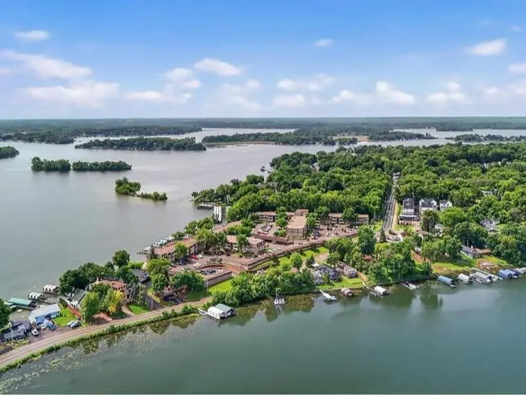 4387 Wilshire Boulevard #111, Mound, MN 55364 - #3