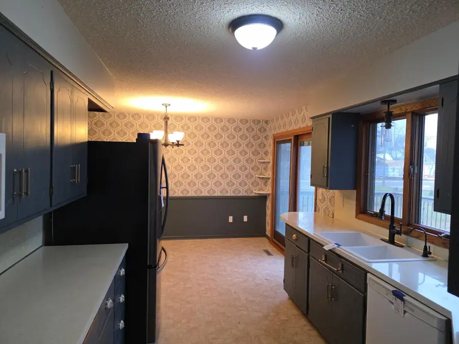 100 1st Street E, Vernon Center, MN 56090 - #2