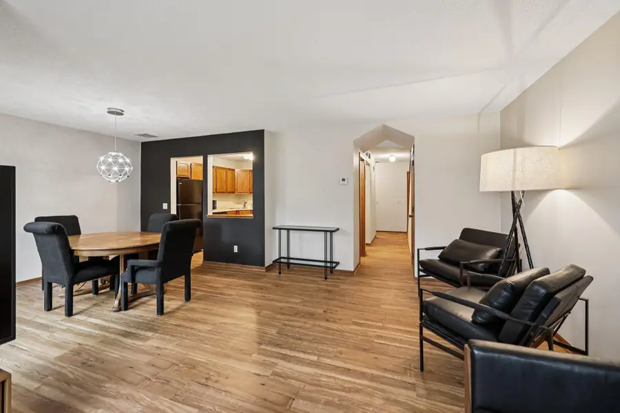 320 Karen Lane Ne, Columbia Heights, MN 55421 - Image #3