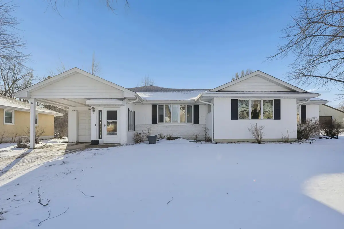 272 Roma Avenue, Roseville, MN 55113 - Image #1