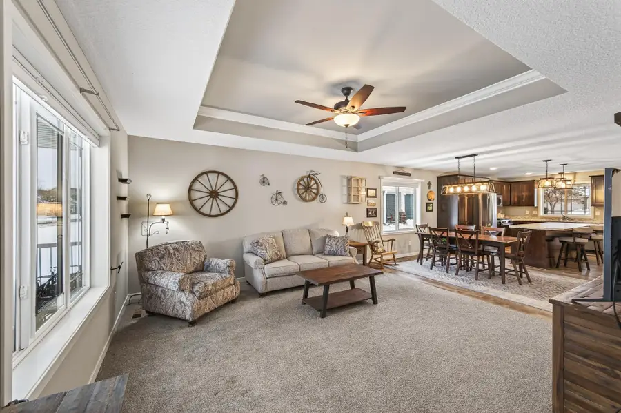 813 Golden Way Nw, Isanti, MN 55040 - Image #2