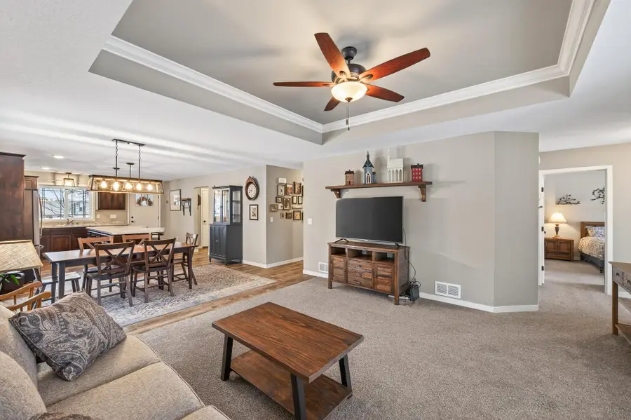 813 Golden Way Nw, Isanti, MN 55040 - Image #3