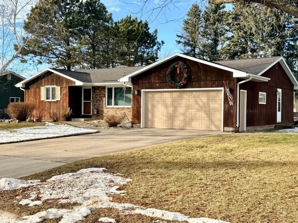1502 Indian Hill Road, Worthington, MN 56187 - #1