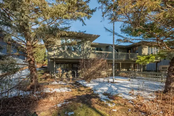 614 Meldahl Lane, Northfield, MN 55057