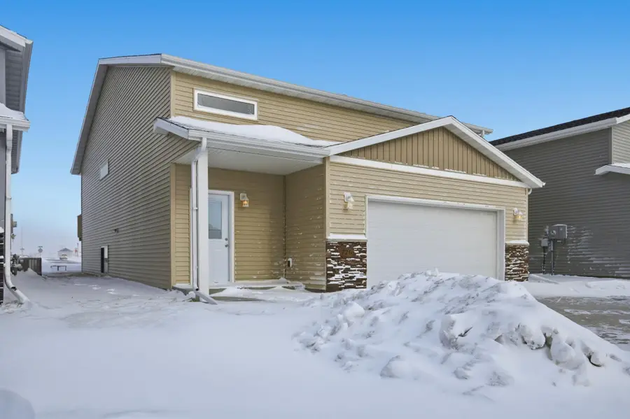 726 Prairie Avenue, Horace, ND 58047 - Image #2