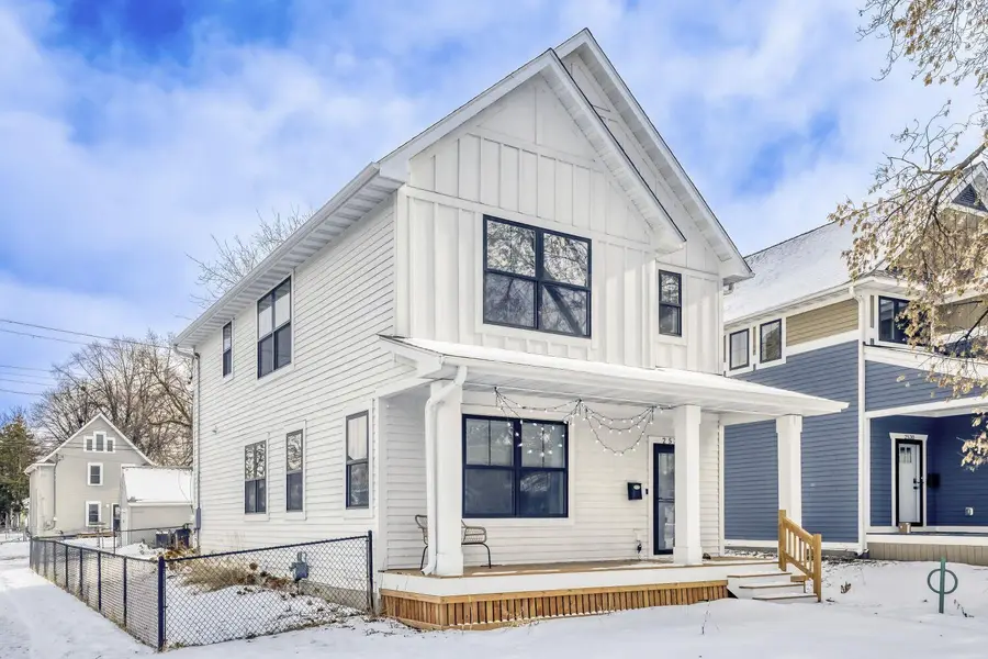 2534 James Avenue N, Minneapolis, MN 55411 - Image #2