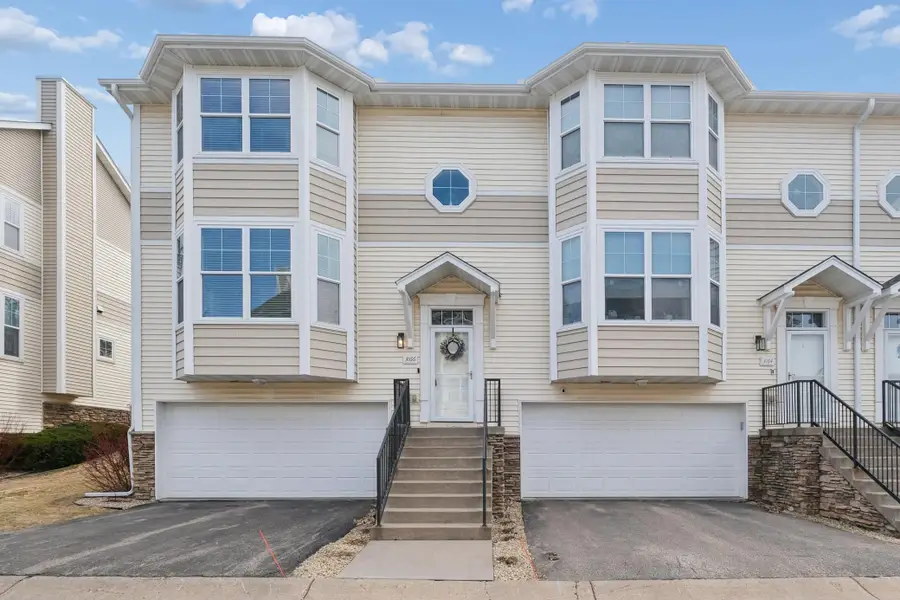 3166 Lexington Avenue N, Shoreview, MN 55126 - #3