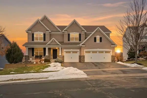 1535 Hemlock Way, Chanhassen, MN 55317