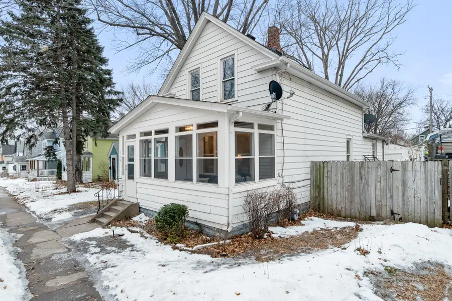 534 Thomas Avenue, Saint Paul, MN 55103 - Image #2