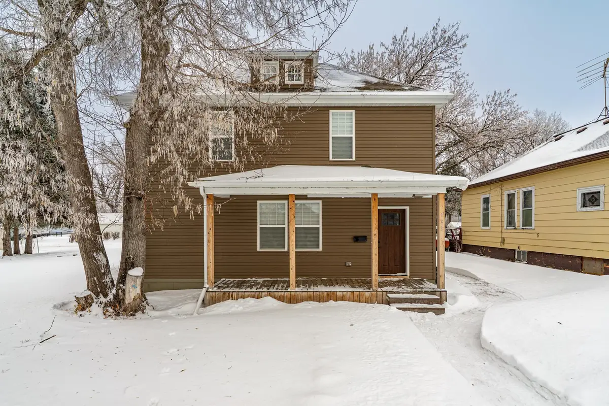 123 Washington Avenue, Crookston, MN 56716 - Image #1