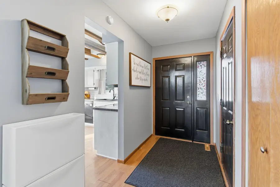 2517 Crestmount Lane, Burnsville, MN 55306 - Image #3