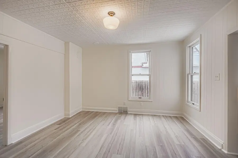 84 Isabel Street W, Saint Paul, MN 55107 - Image #3