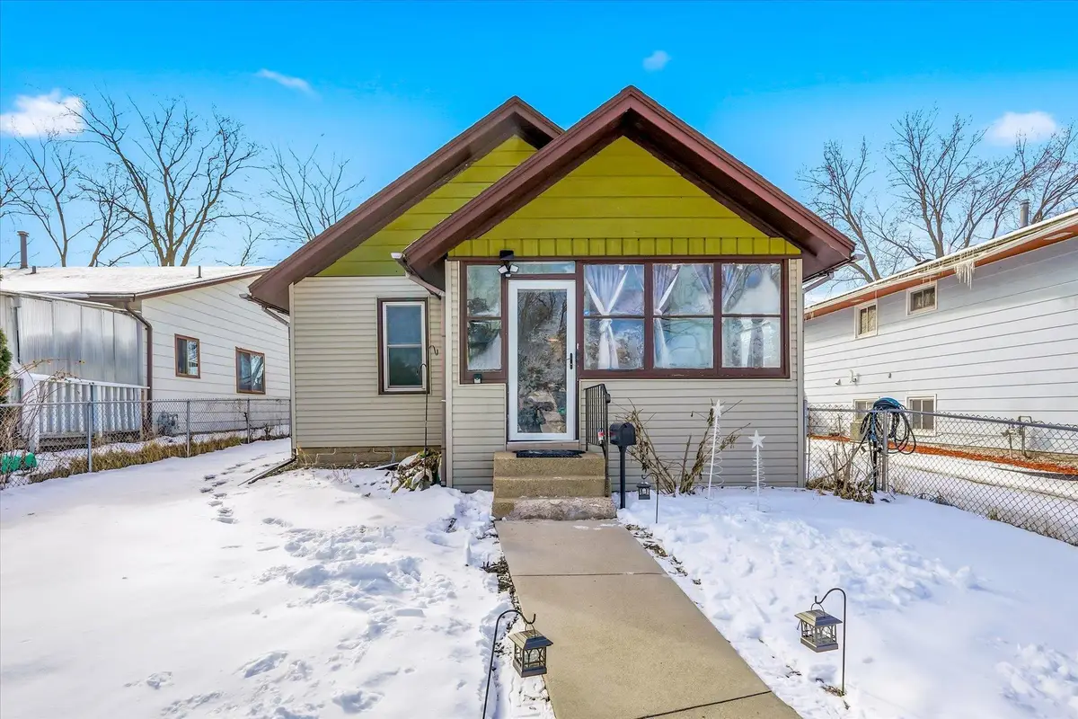 1108 45th Avenue Ne, Columbia Heights, MN 55421 - #1