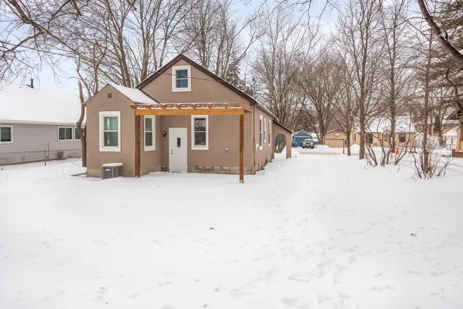 4158 Zane Avenue N, Robbinsdale, MN 55422 - Image #2