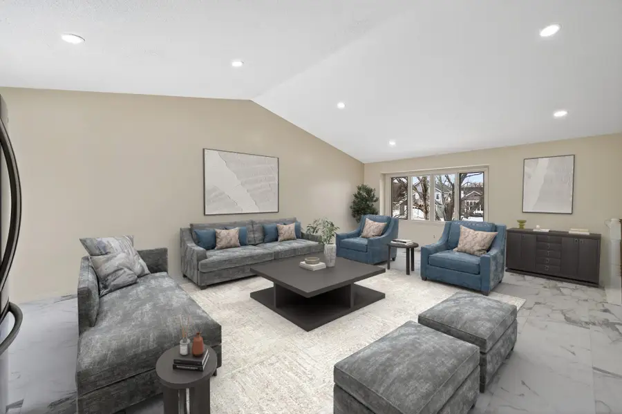 4100 Parkway Ponds Lane, White Bear Lake, MN 55110 - #2