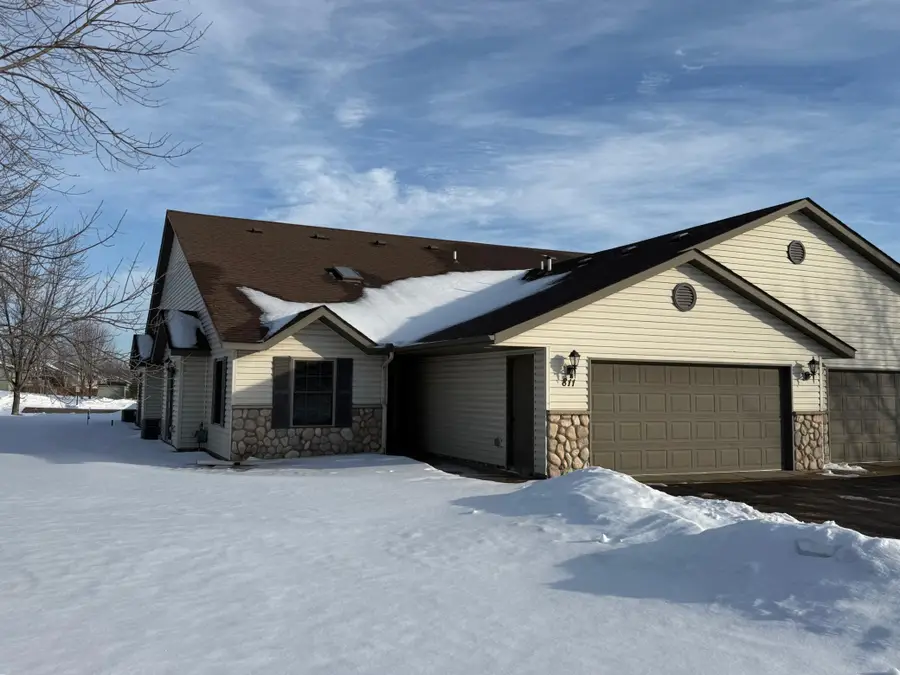 811 Stonehaven Path, Milaca, MN 56353 - Image #2