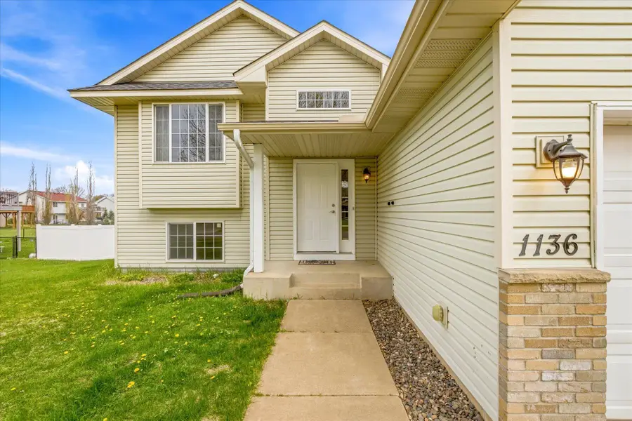 1136 Pioneer Trail Se, Cambridge, MN 55008 - #2
