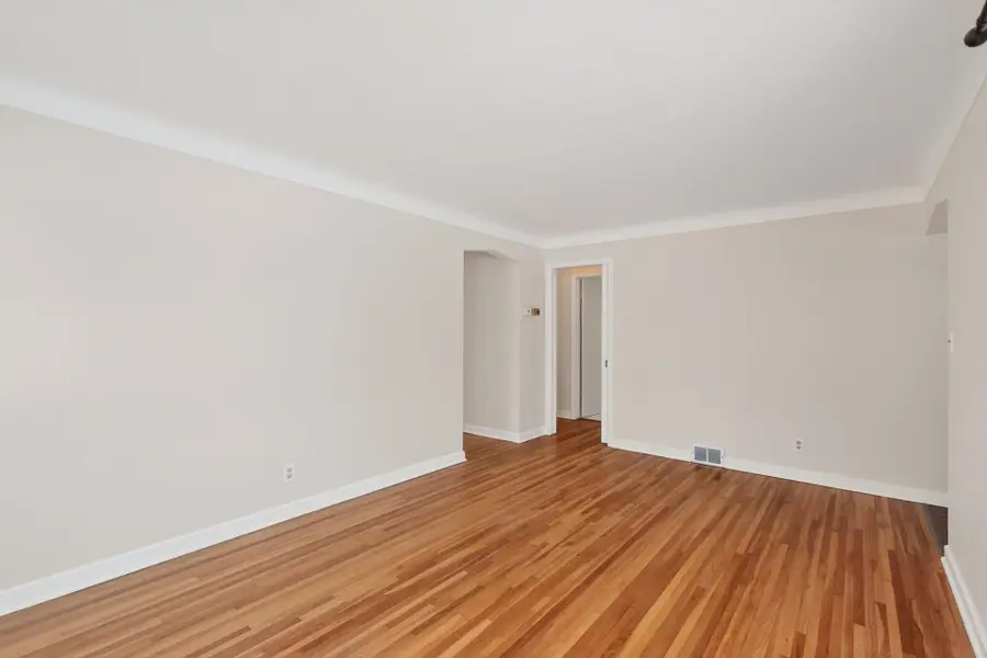 2186 4th Street E, Saint Paul, MN 55119 - Image #3