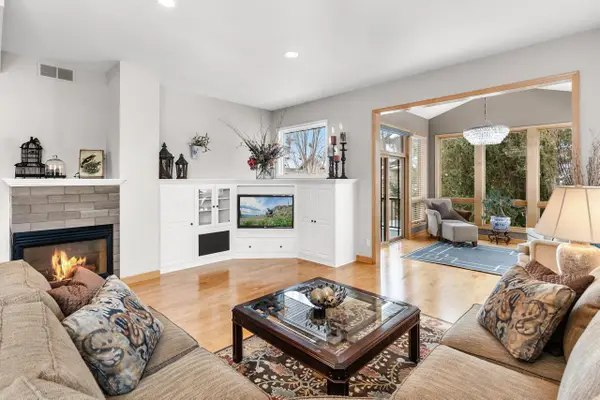 17394 Ada Court, Eden Prairie, MN 55347