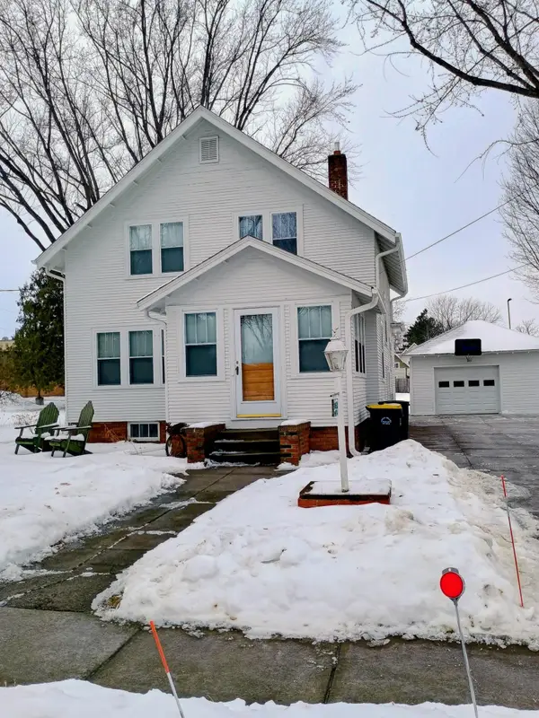 30610 Maple Street, Lindstrom, MN 55045