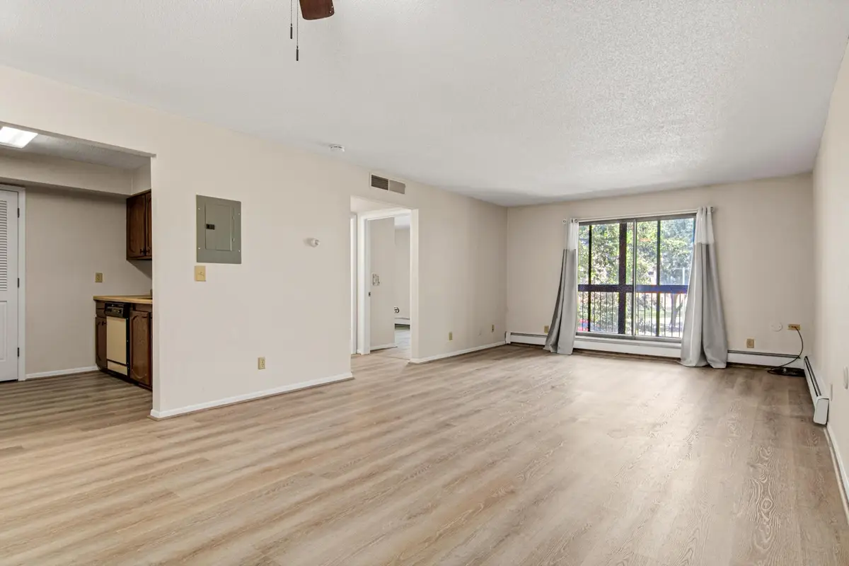 2670 Oxford Street N #230, Roseville, MN 55113 - #1