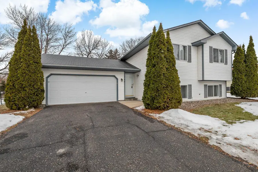 748 Kirche Hill Drive, Carver, MN 55315 - Image #2