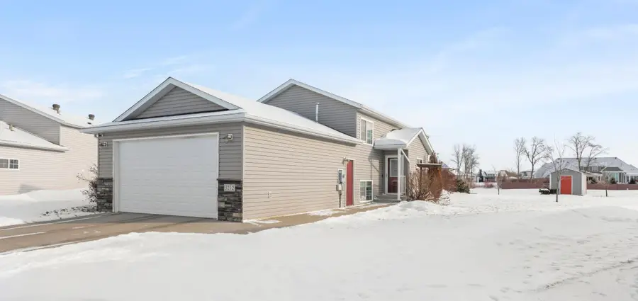 3212 62nd Avenue S, Fargo, ND 58104 - #2