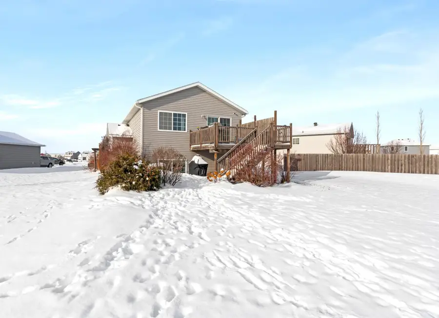 3212 62nd Avenue S, Fargo, ND 58104 - #3