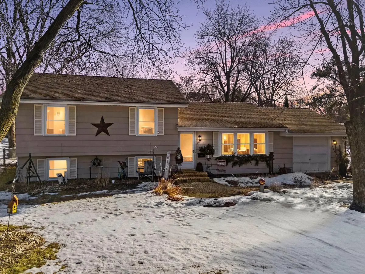 8717 Oxborough Avenue S, Bloomington, MN 55437 - #1