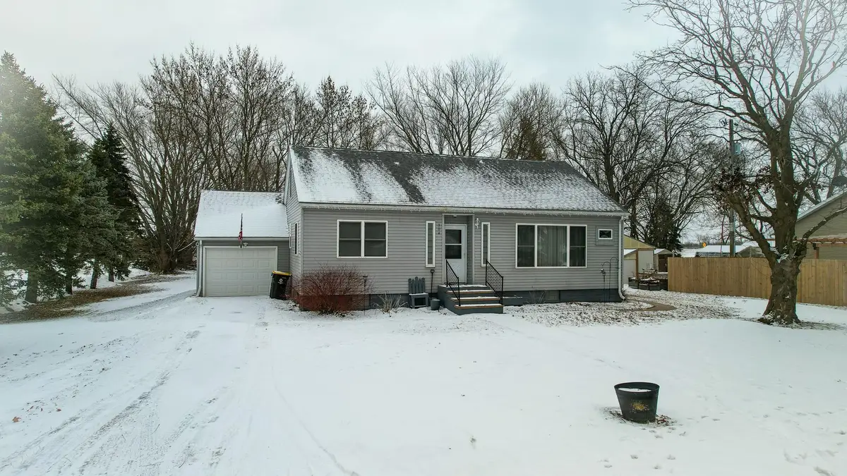 304 Secor Street N, Bricelyn, MN 56014 - #1