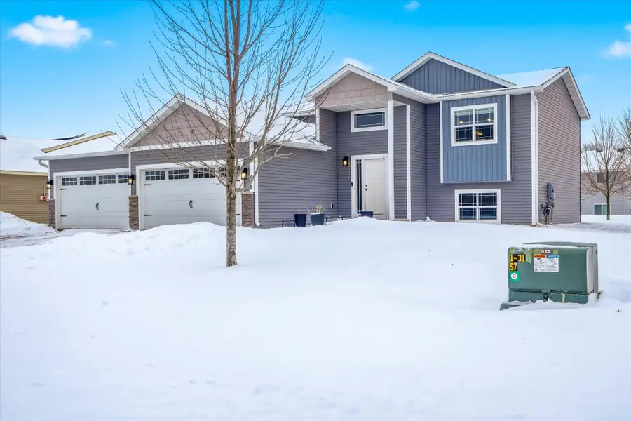 705 Greenwood Street Sw, Isanti, MN 55040 - #2