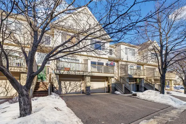 13733 54th Avenue N, Plymouth, MN 55446