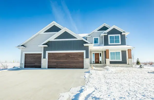 8030 59 Street S, Horace, ND 58047