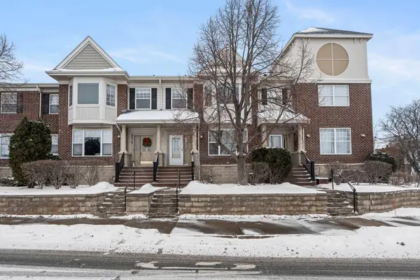 8014 Golden Valley Road, Golden Valley, MN 55427