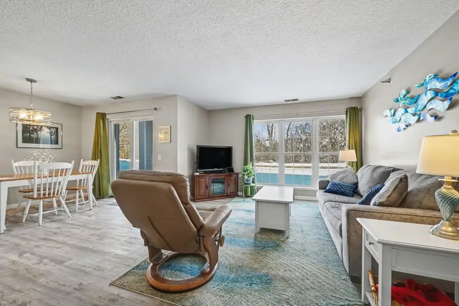 6165 Chasewood Parkway #1, Minnetonka, MN 55343 - #2