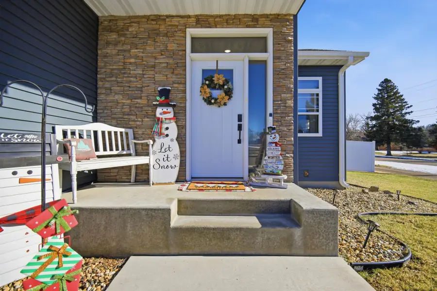 1300 18th Drive Ne, Austin, MN 55912 - Image #2