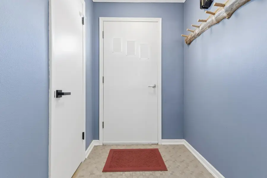 631 21st Avenue N, South Saint Paul, MN 55075 - #2