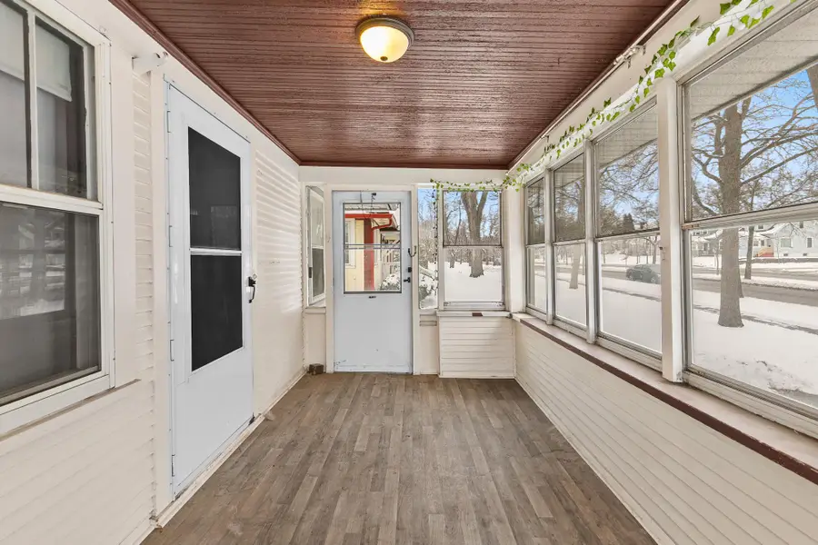 704 Lexington Parkway N, Saint Paul, MN 55104 - #2